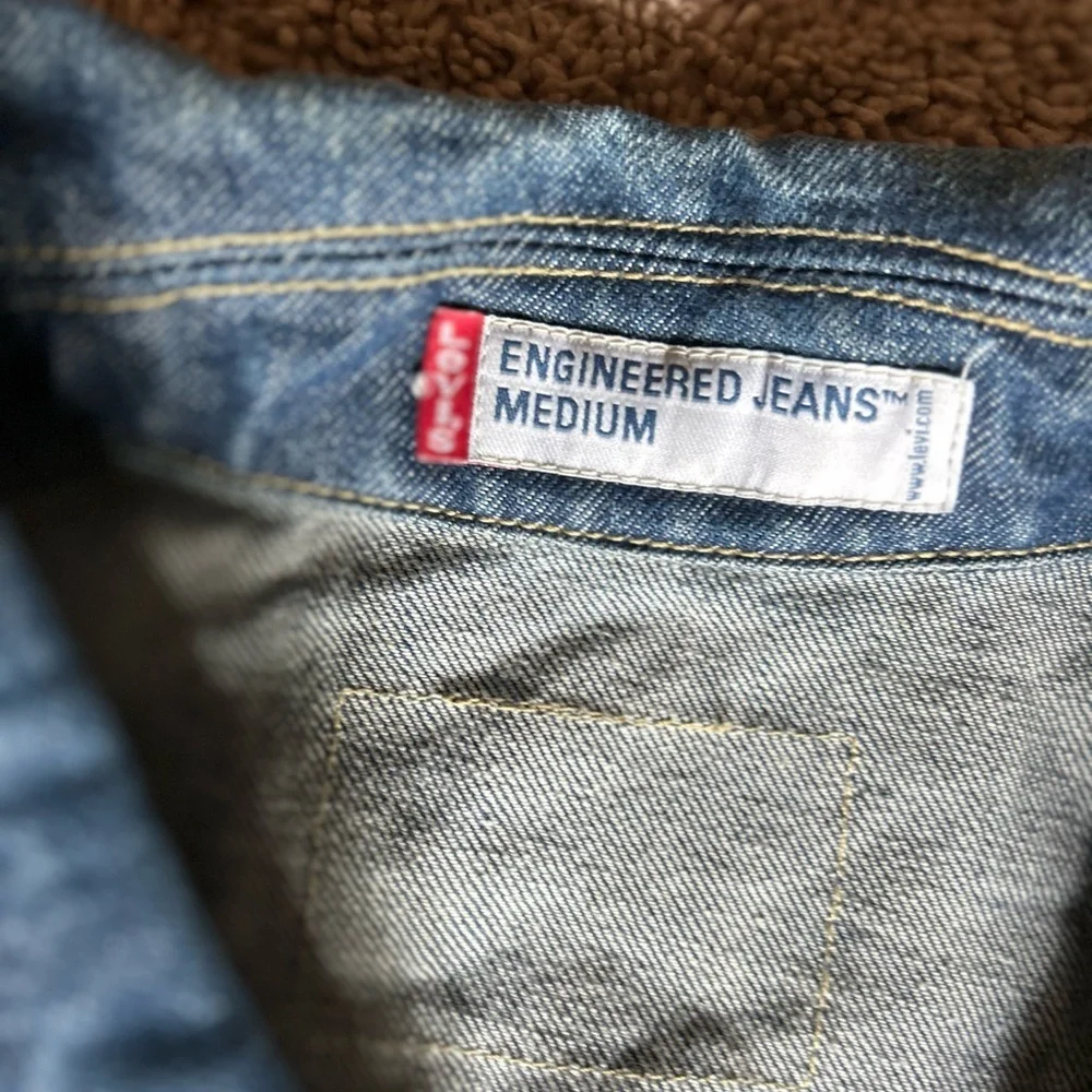 Levi's Light Blue Denim Jacket - Picture 5 of 9